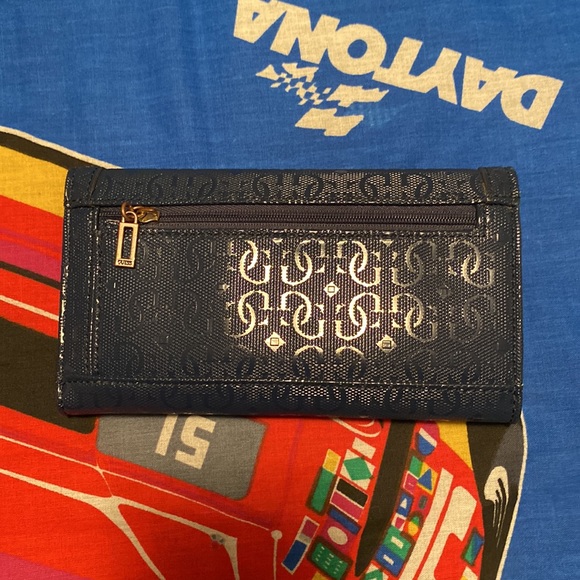 Guess wallet - Picture 4 of 4